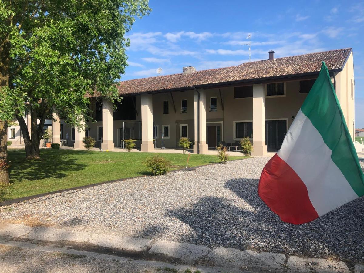 Asola B&B Cascina Sagrestia المظهر الخارجي الصورة